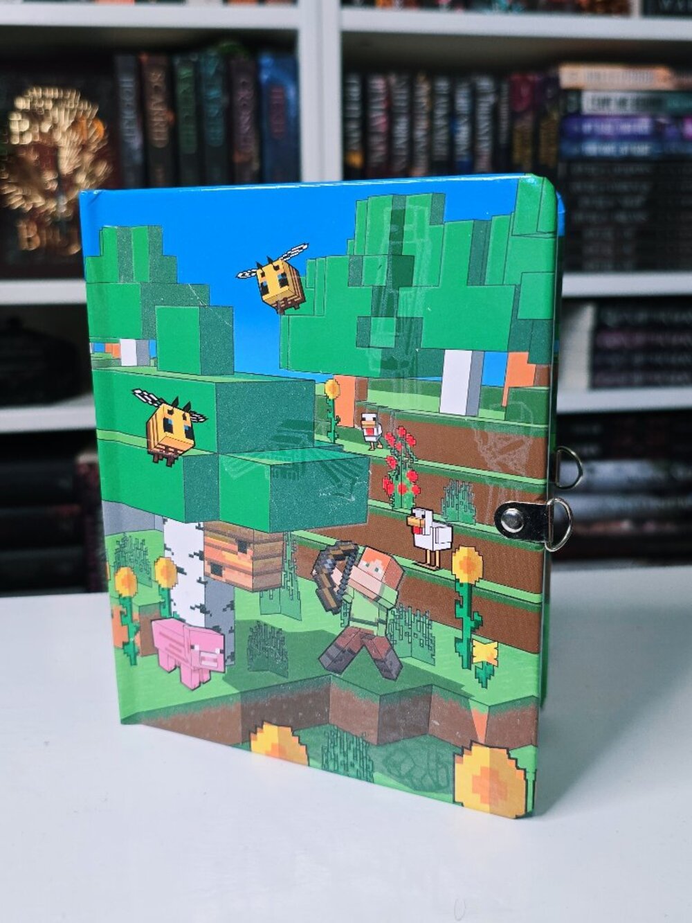 MINECRAFT Mobs Glow-in-the-Dark Lock & Key Notebook